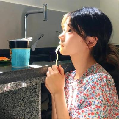 红衣手记粤语封面