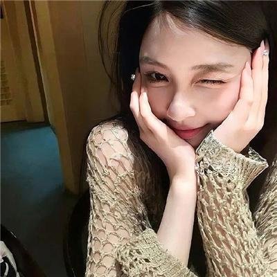 她和她的猫封面